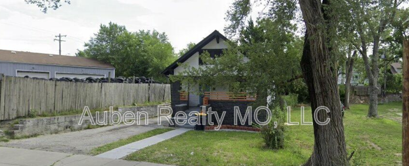 Kansas City House: 4509 Prospect Ave