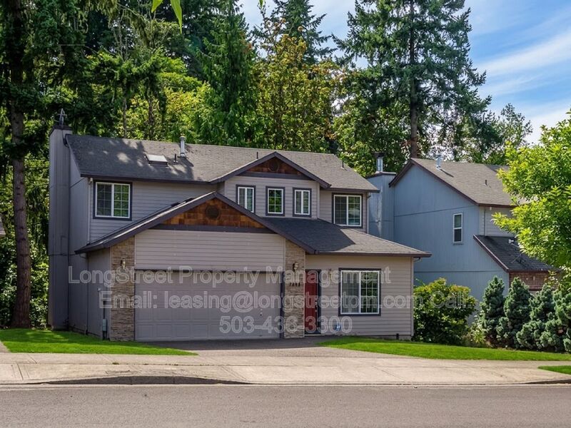 Hillsboro House: 7246 NE Shaleen St
