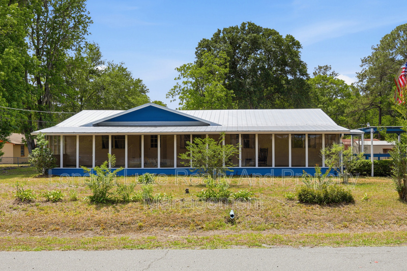 Jacksonville House: 9246 Bearden Road
