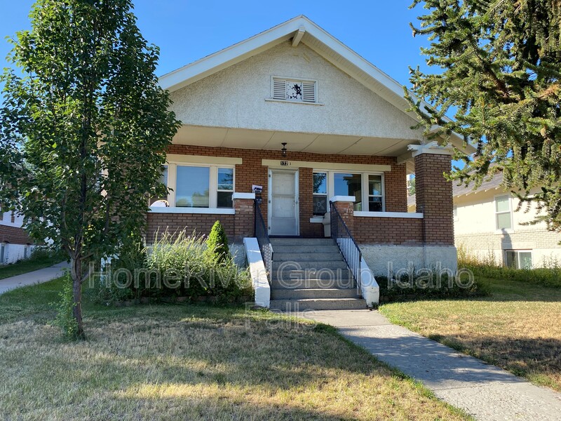 Rexburg Condo: 172 E 2nd S