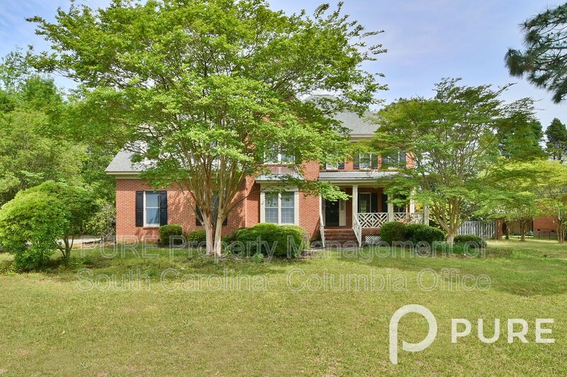 Columbia House: 208 Shallow Brook Drive