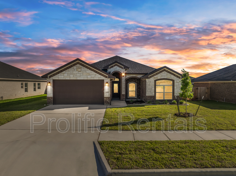 Killeen House: 507 Tooter Street
