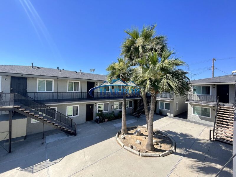 Long Beach House: 1388 Martin Luther King Junior Avenue