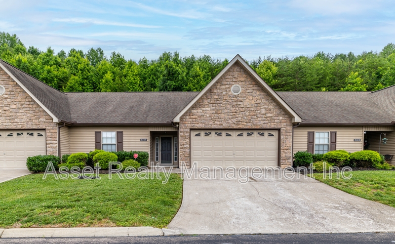 Powell Condo: 5104 Cates Bend Way - 1