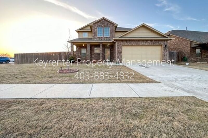 Yukon House: 2409 Rosa Circle