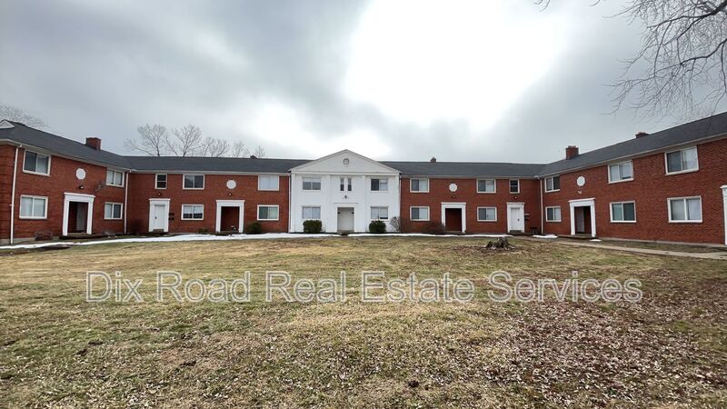 Dayton House: South Smithville Rd 1519