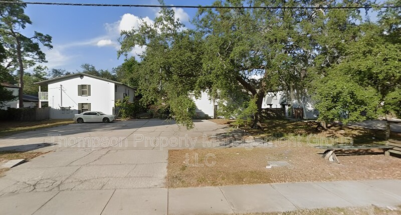 Tampa Condo: 1508 E 127th Ave