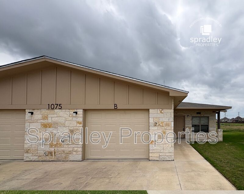 Belton Condo: 1075B Hibiscus Dr