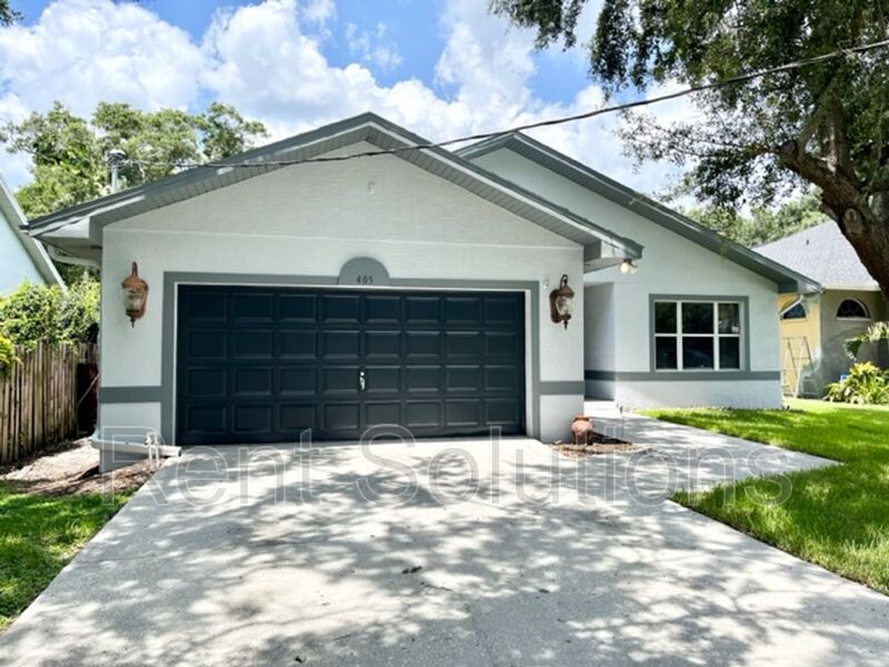 Oldsmar House: 405 Arlington Ave East