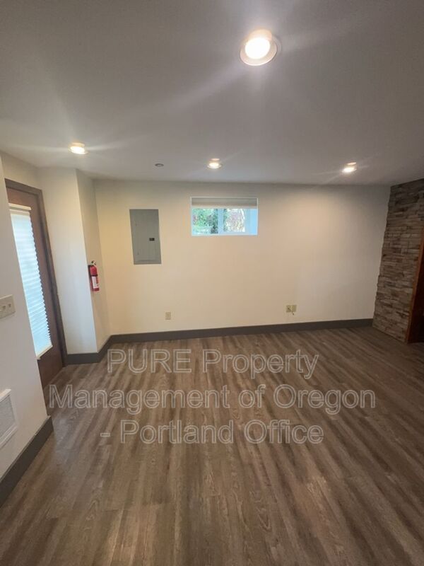 Portland Condo: 2324 N Watts St