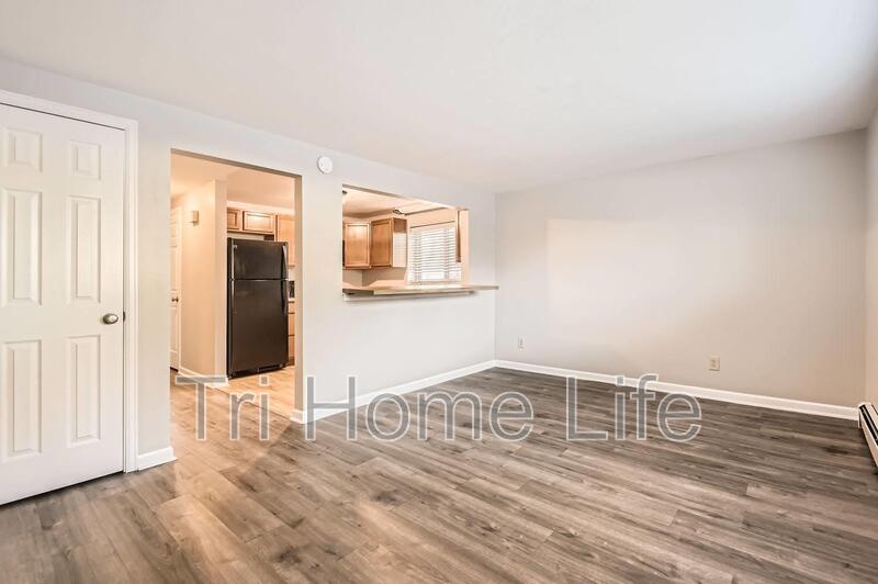 Englewood Condo: 4725 South Acoma Street