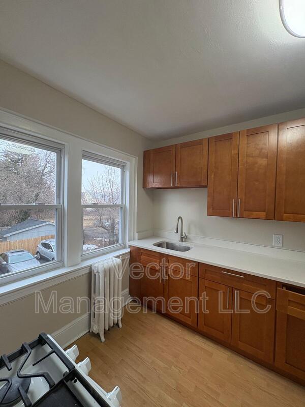 West Haven Condo: 173 Elm Street - B22