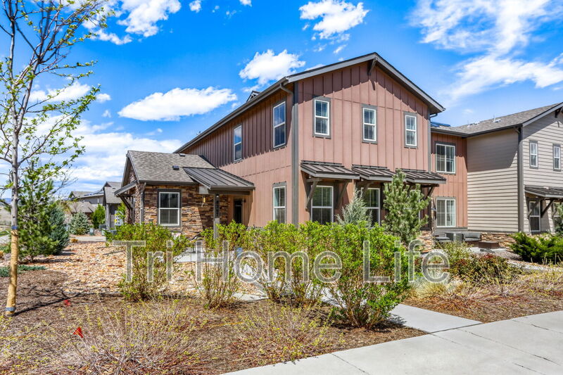 Littleton Townhome: 8397 Mount Ouray Rd
