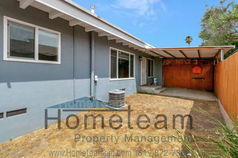 3 BR / 1 BA 885 Sq ft. San Diego/ Duplex ***500.00 off move in special *** - Photo 28