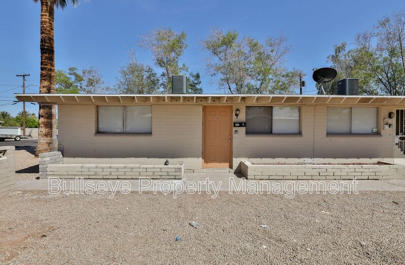 Chandler House: 621 S. California St.