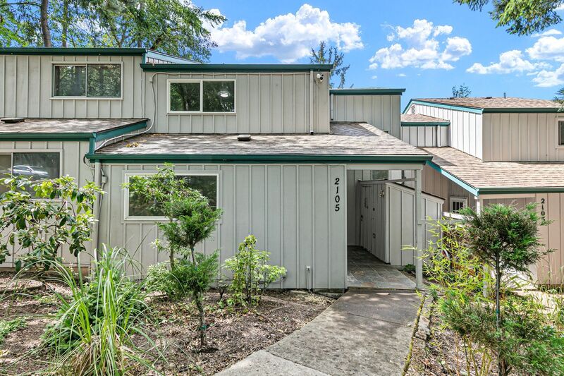 Eugene Condo: 2105 Hawkins Lane