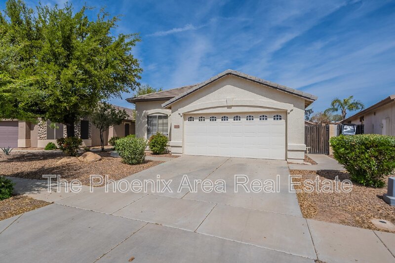 Gilbert House: 4073 S Shady Ct