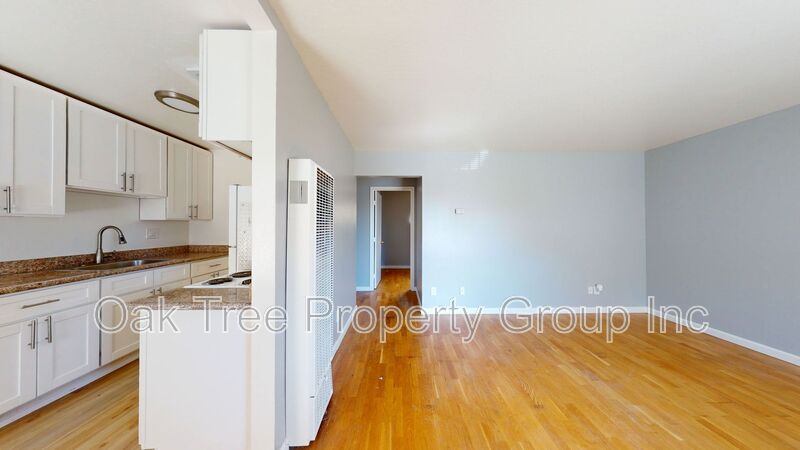 Oakland House: 2290 High Street