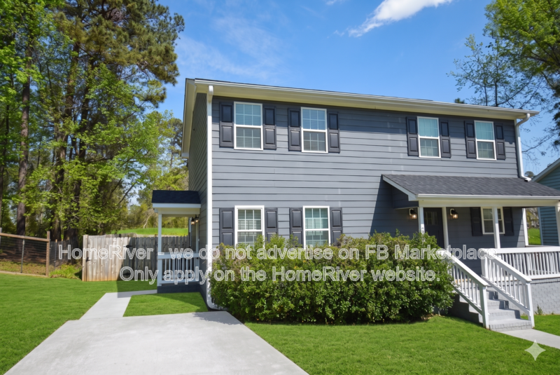 Durham House: 223 Bridgefield Pl