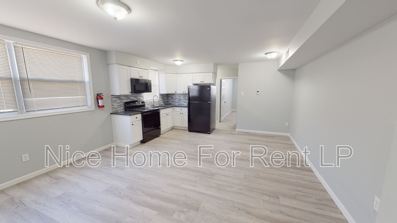 Westville Condo: 910 Gateway Boulevard - D1