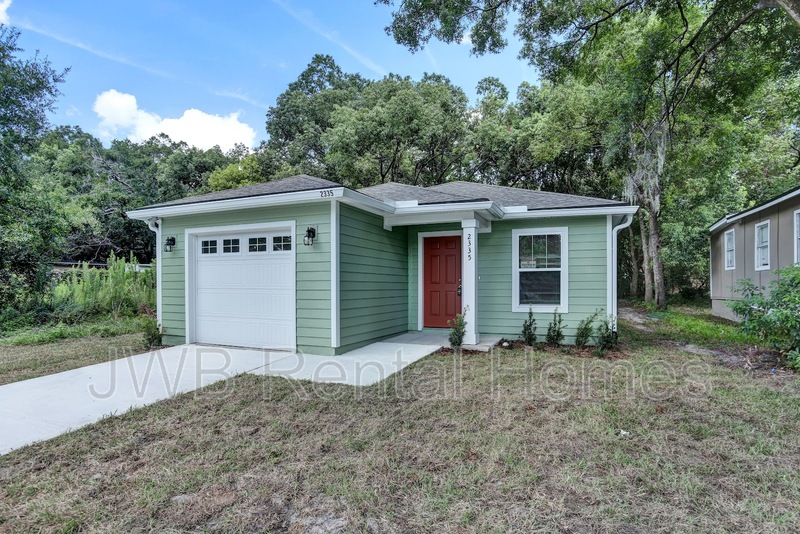 Jacksonville House: 2335 Broadway Ave