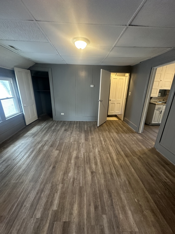 Cleveland Condo: 2180 West 83rd Street - Upstairs