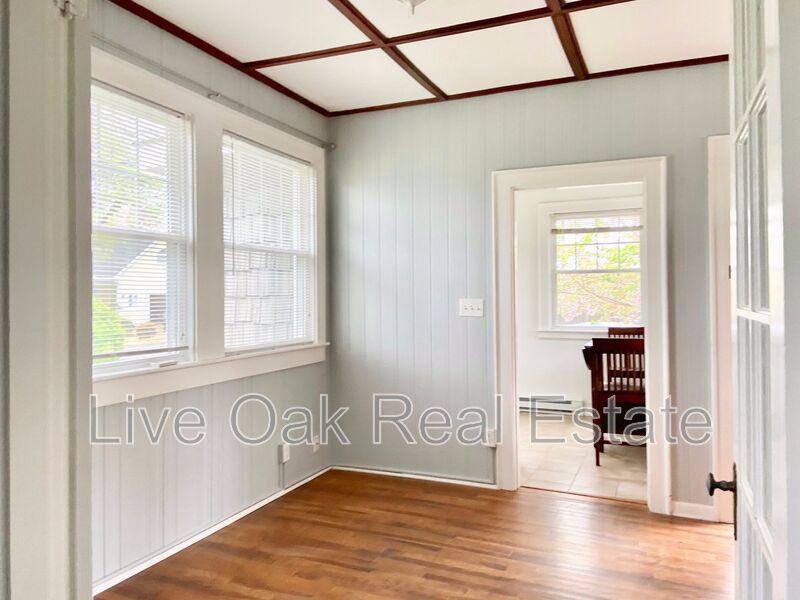 Virginia Beach Condo: 4964 Athens Blvd