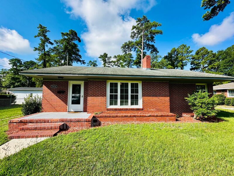 Wilmington House: 3416 Wilshire Boulevard