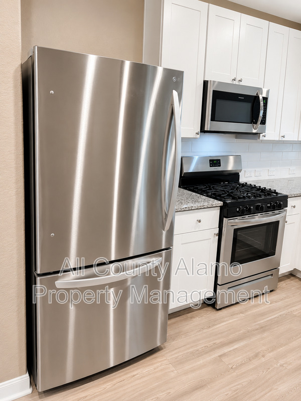 Main Rental Photo 9