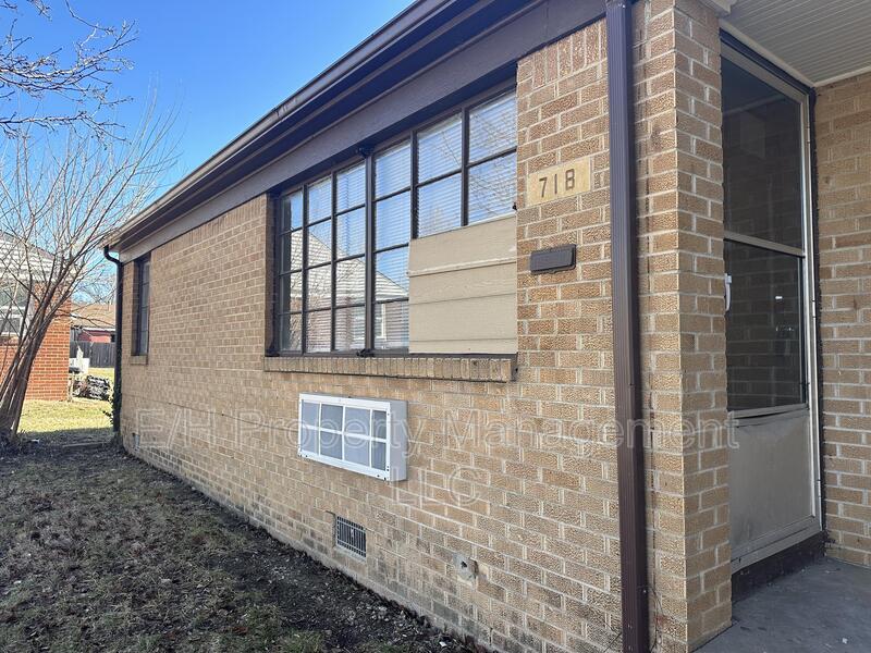 Wichita Condo: 718 South Hunter
