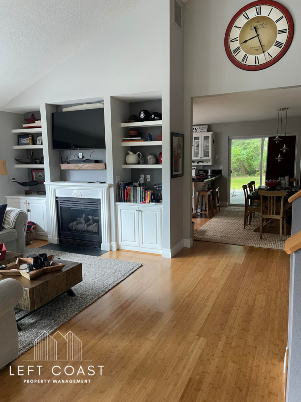 Lincoln City House: 1545 Northeast Regatta Way