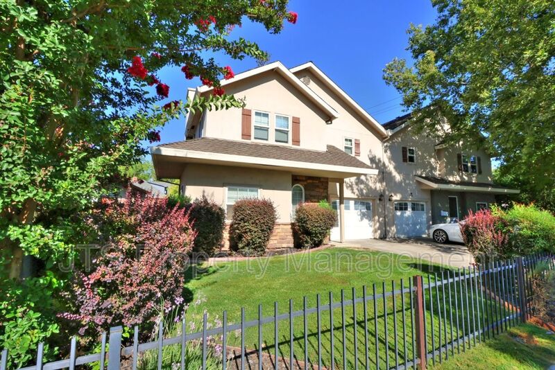 Sacramento House: 3657 24Th Street