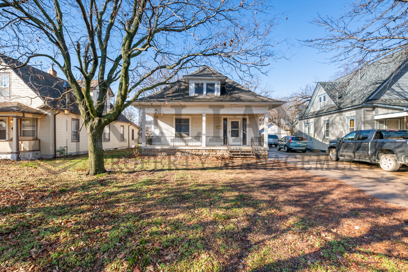 Wichita House: 221 South Glenn St