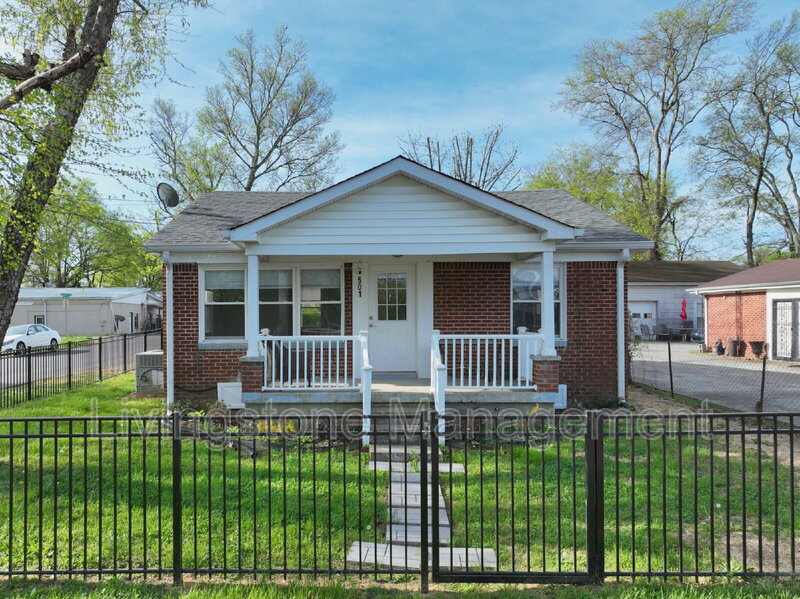 Gallatin House: 501 Small St