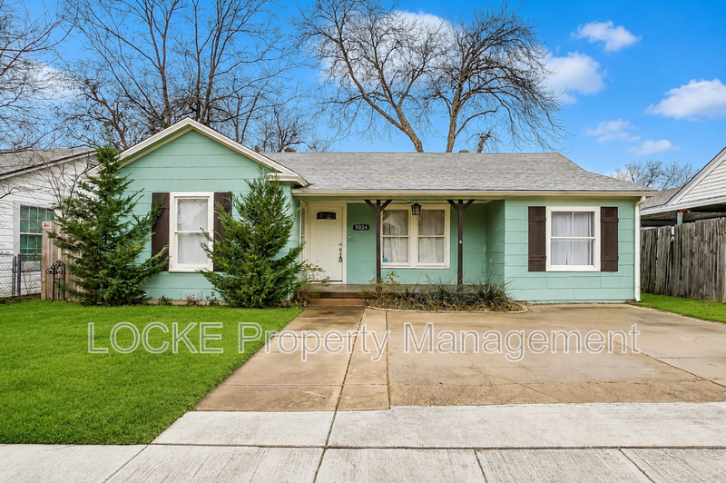 Fort Worth House: 3024 8th Ave