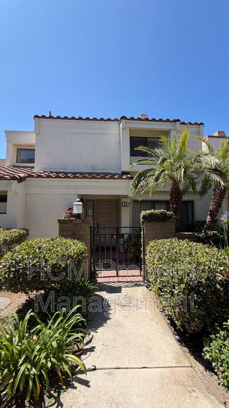 Irvine House: 13 Navarre