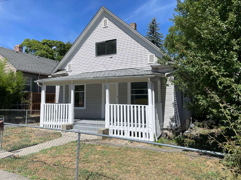 Spokane House: 1011 E 12th Ave