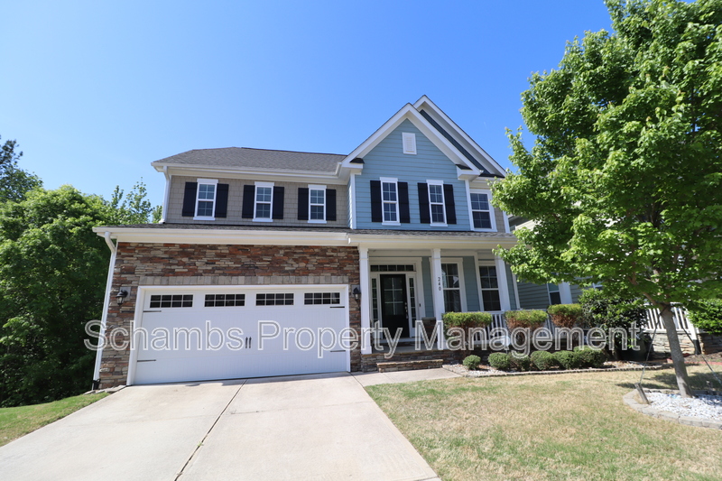Holly Springs House: 240 Mystwood Hollow Cir