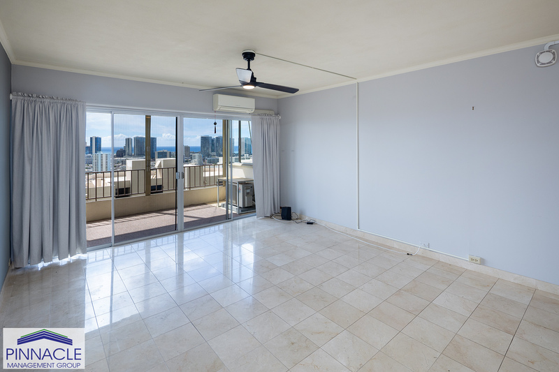 Honolulu Condo: 1001 Wilder Ave. #902