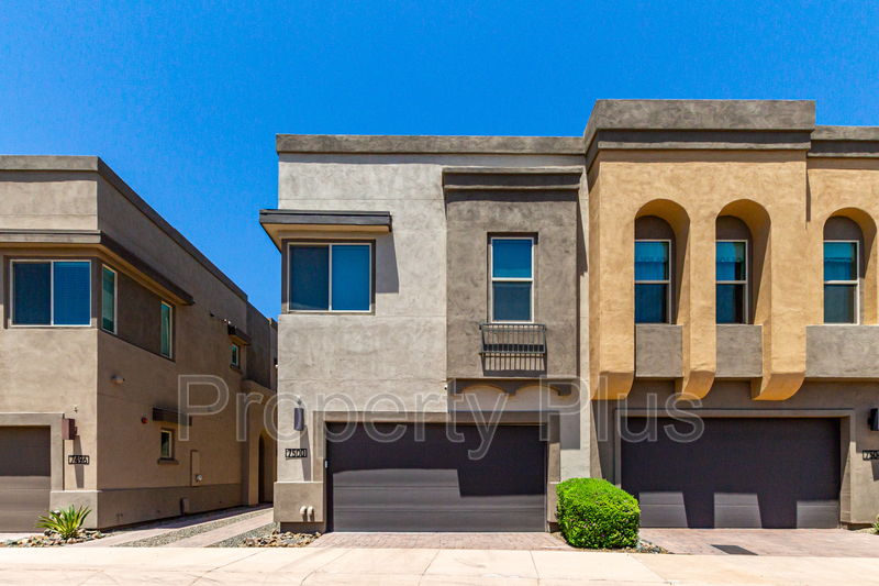 Scottsdale Townhome: 7500 E Via De Luna Dr