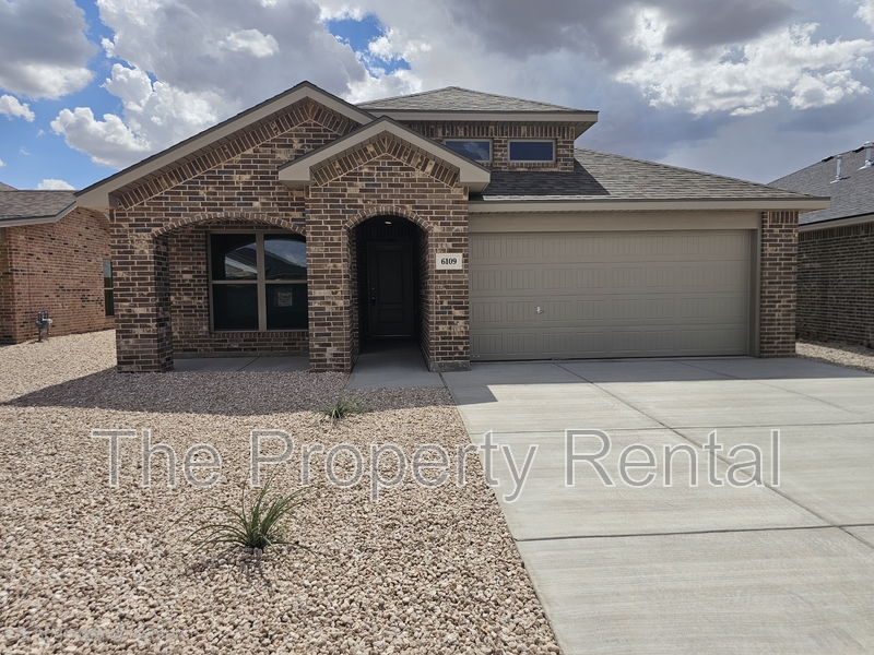 Midland House: 6109 Buckthorn Drive