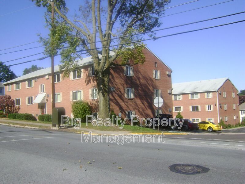 Spring City Condo: 120 N Penn St