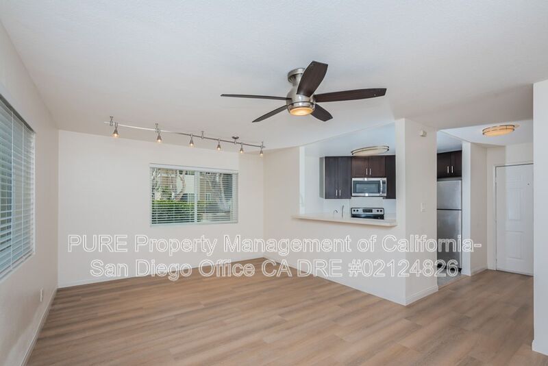 San Diego House: 7565 Charmant Dr.