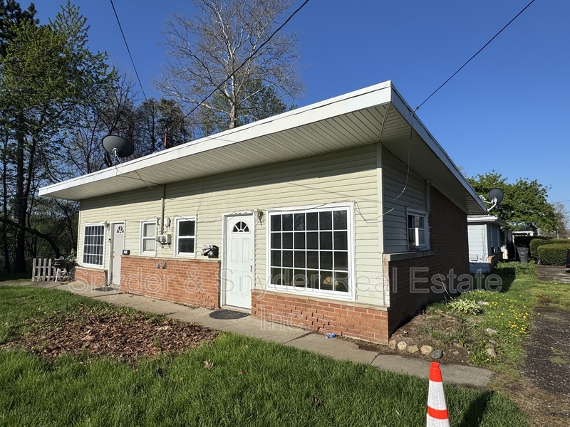 Akron House: 2350 Newton Street