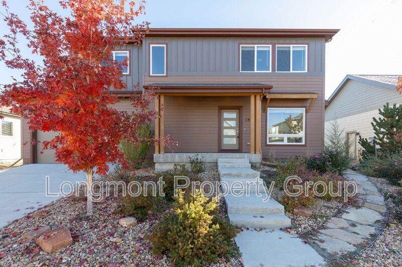 Longmont House: 1322 Johnston Court