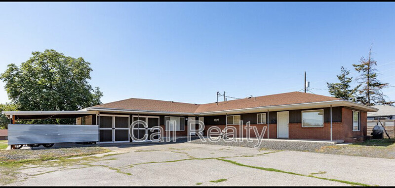 Spokane Valley Condo: 12324 E Broadway