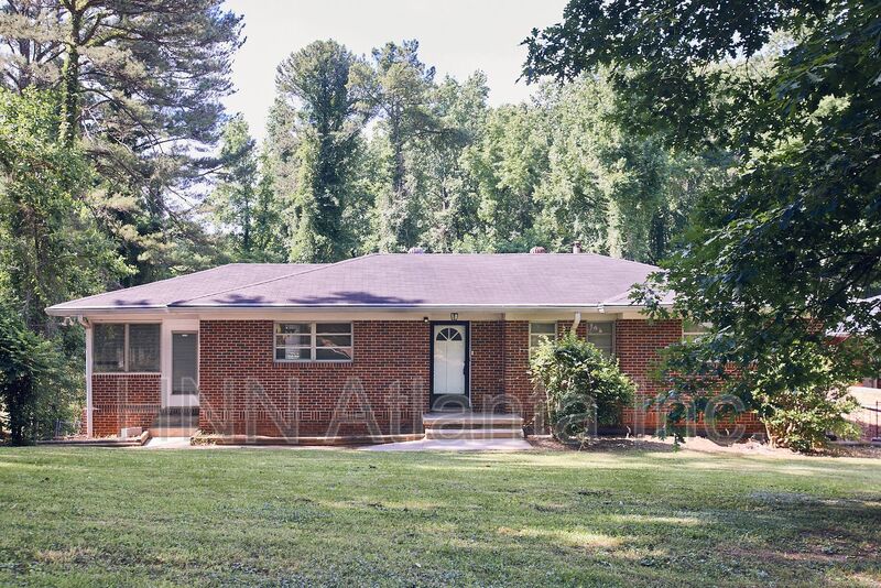 Atlanta House: 826 Jefferson Ave