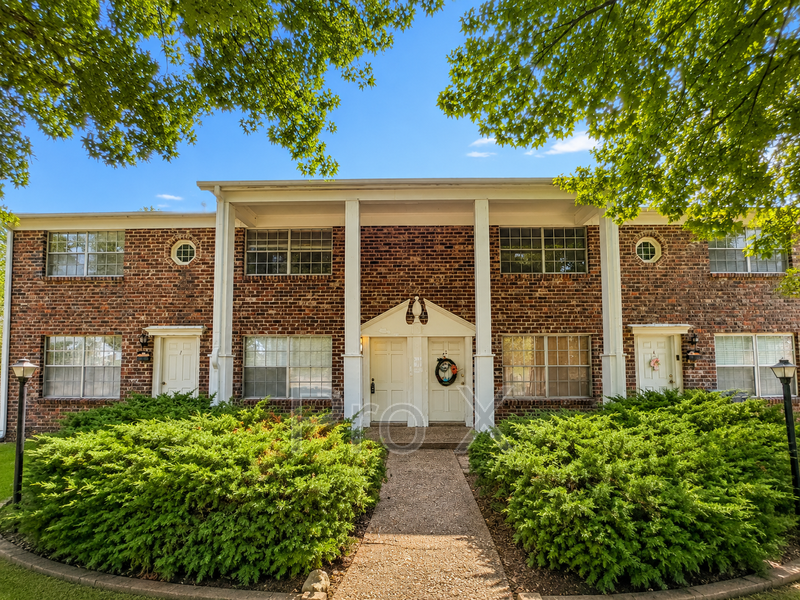 Webb City House: 1011 S Jefferson