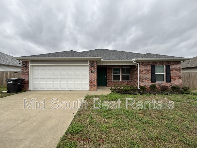 Jacksonville House: 107 Redbud