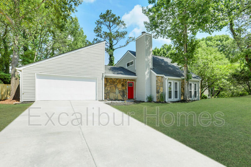 Request a Viewing for 2805 Hembree Road NE Tenant Turner